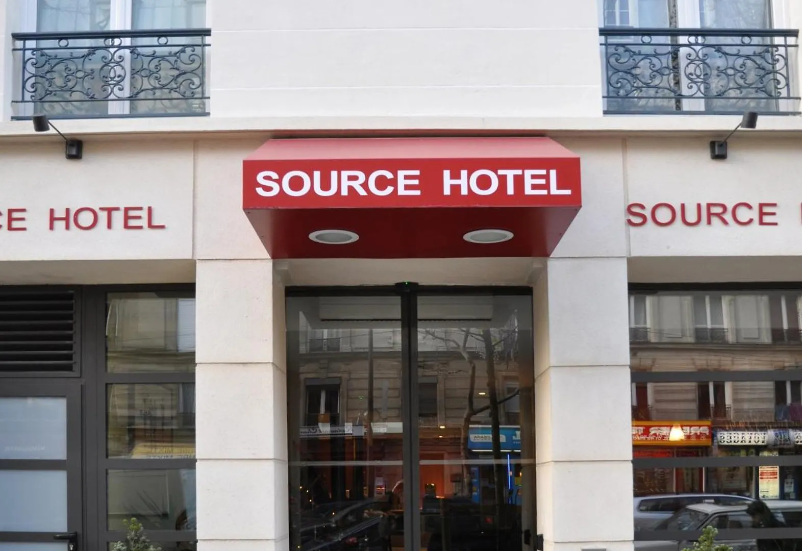 Source Παρίσι