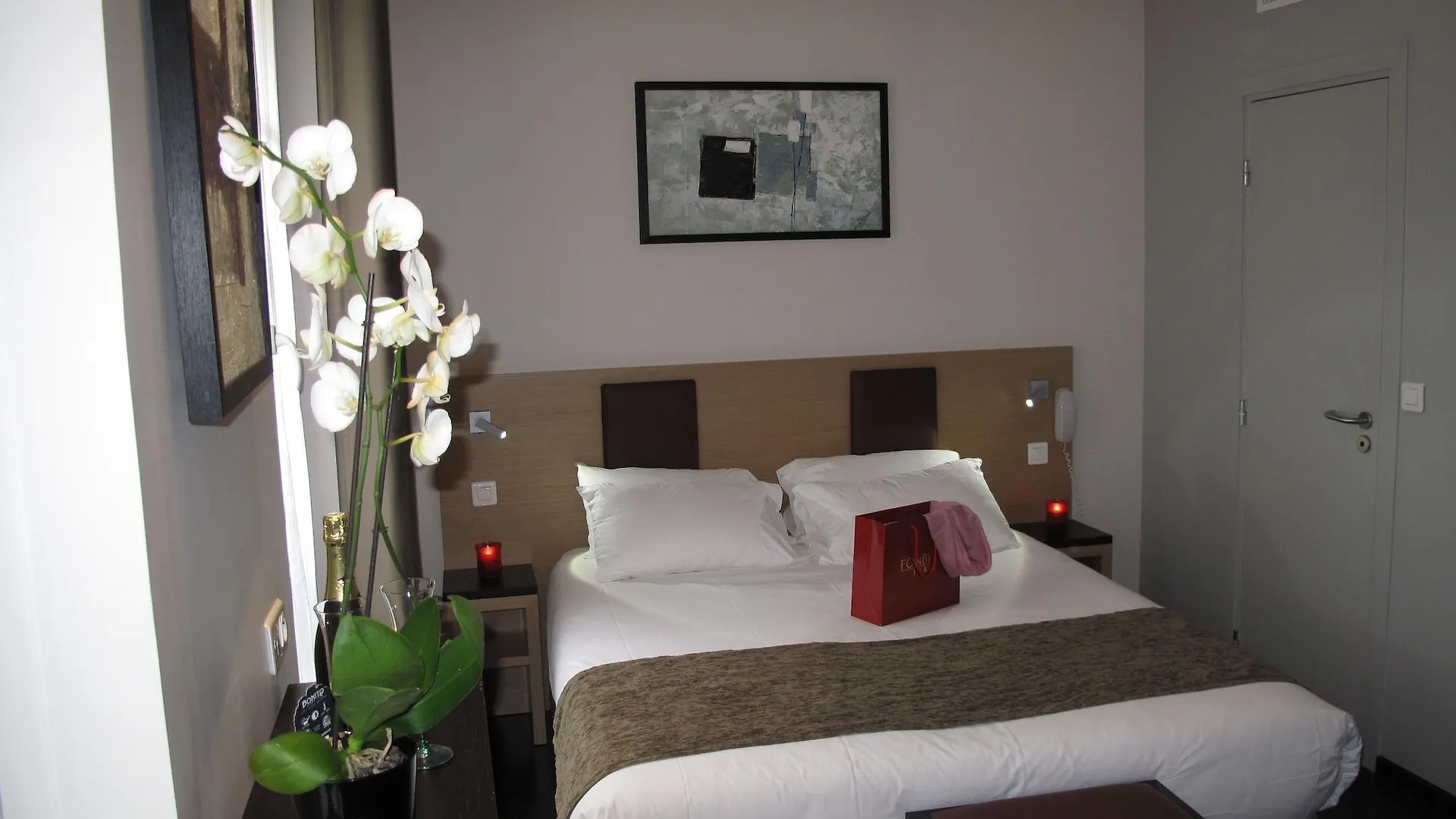 Hotel Source