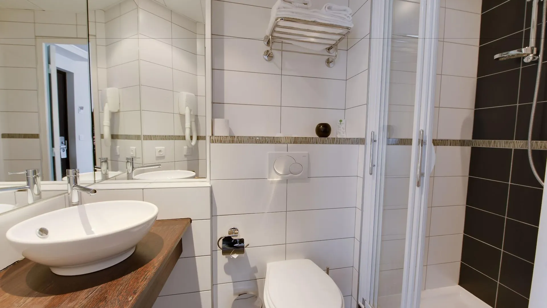 Source Hotel 3*